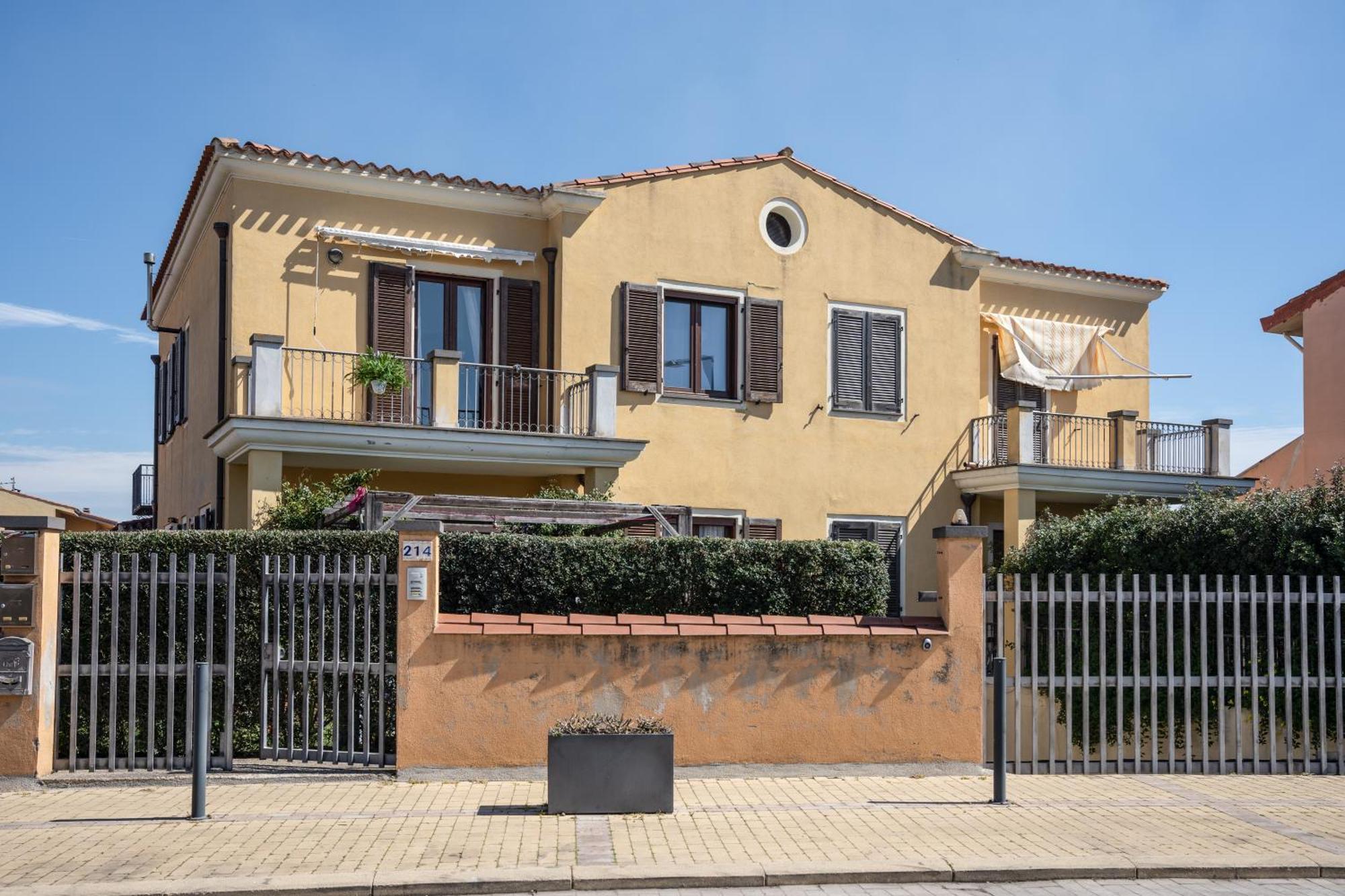 דירות Nurachi Casa Graziosa מראה חיצוני תמונה