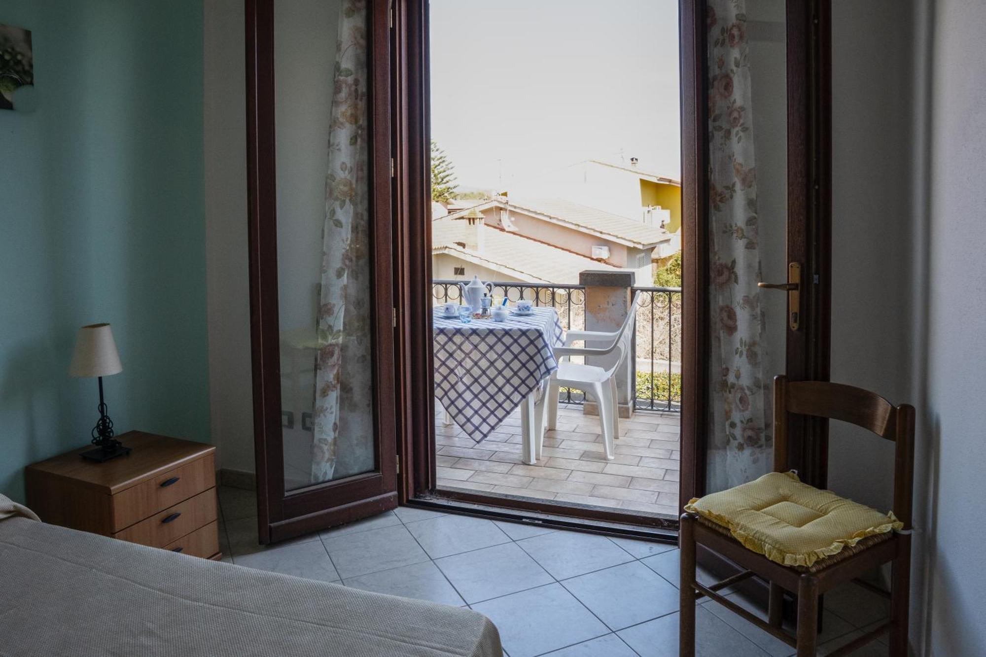 דירות Nurachi Casa Graziosa מראה חיצוני תמונה