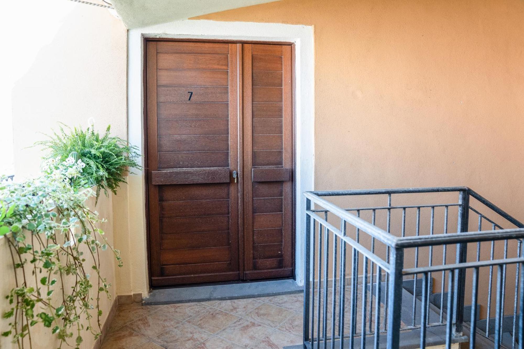 דירות Nurachi Casa Graziosa מראה חיצוני תמונה